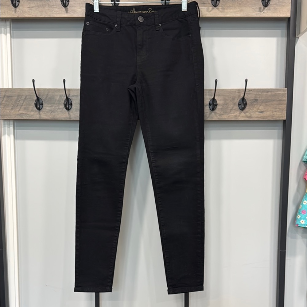 NWOT!! Classic Black Women's Jeans